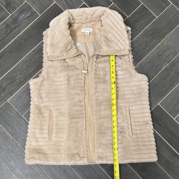 Calvin Klein Light Tan Faux Fur Vest - Picture 9 of 9